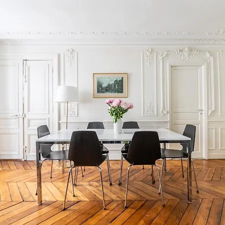Lägenhet Bergere Paris