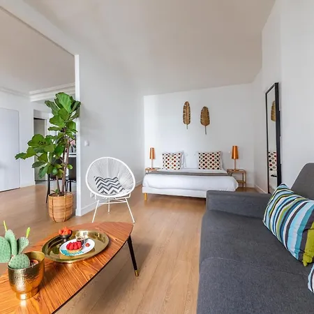 Bergere Apartment Paris