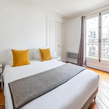 Bergere Apartment