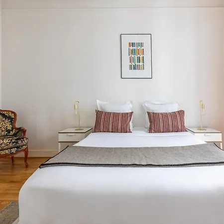 Bergere Apartment *