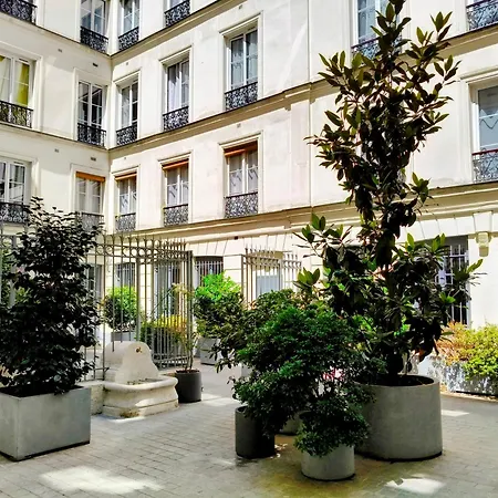 Bergere Daire Paris